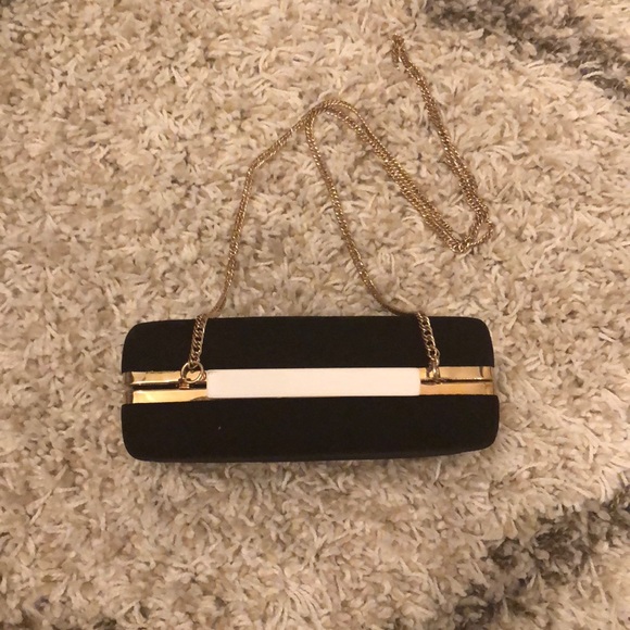 Black Velvet Clutch Handbag - Picture 2 of 3